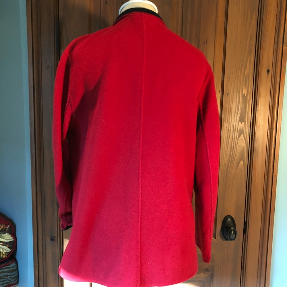 Red jacket - Picture 2 of 3
